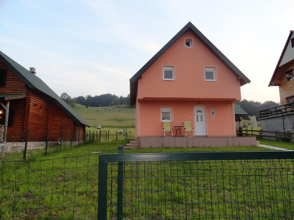 Guest House Happy Žabljak Eksteriør bilde